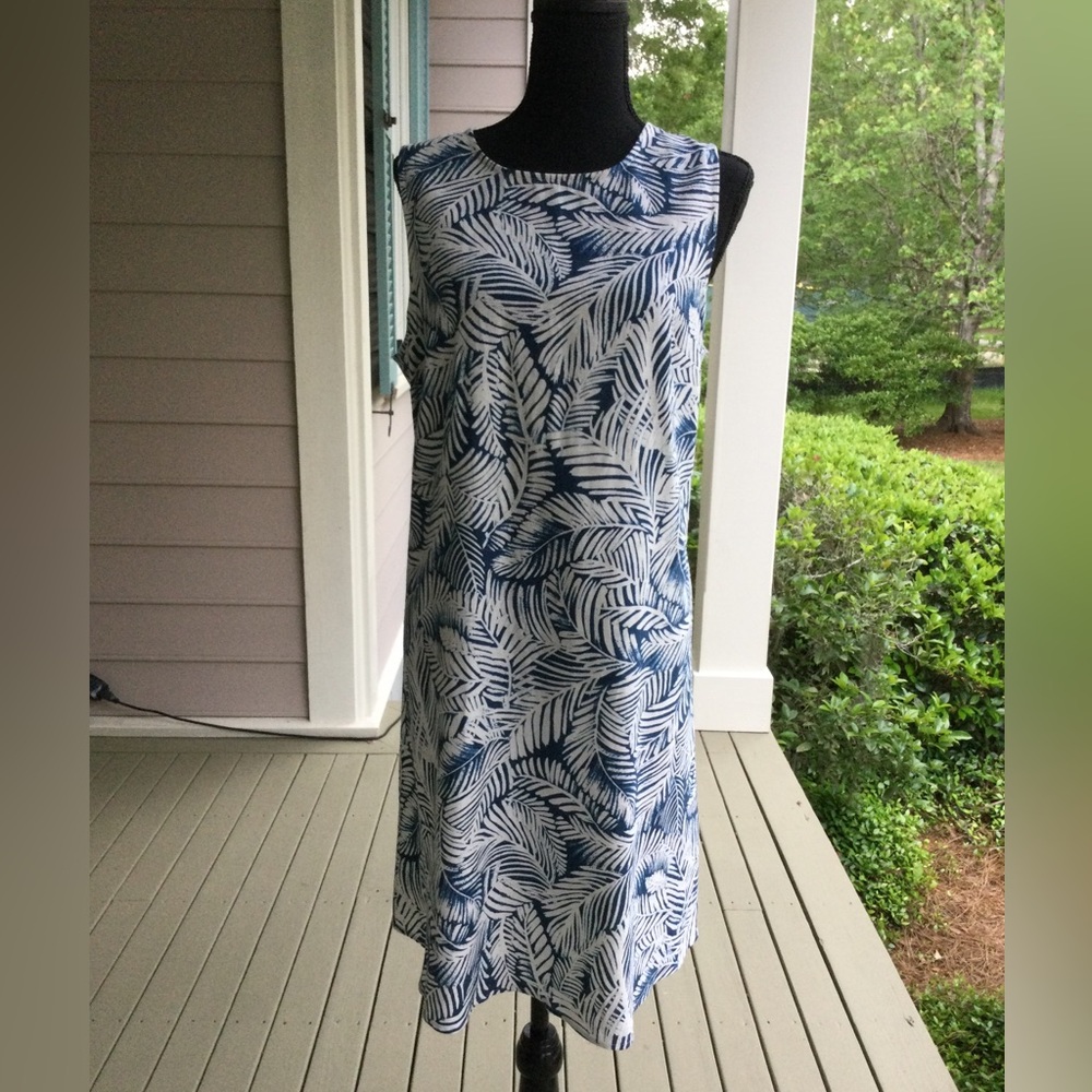 Anne Klein Blue and White Leaf Print Midi Dress